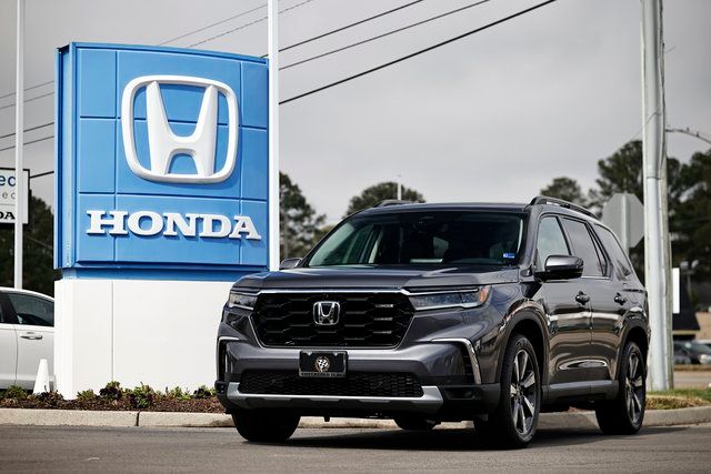 2023 Honda Pilot Elite AWD