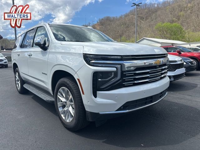 White (Iridescent Pearl Tricoat) 2025 Chevrolet Tahoe Premier 4WD SUV / Crossover Four-Wheel Drive