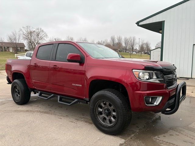 View vehicle photo 3