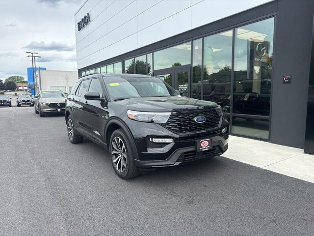 2022 Ford Explorer ST-Line