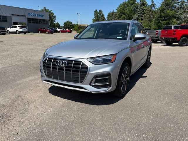 2021 Audi Q5 45 Premium Plus's photo