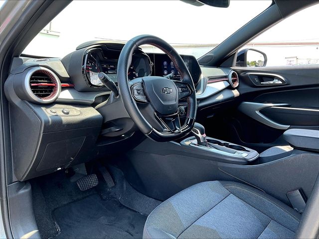 2025 Chevrolet Trax — photo 8