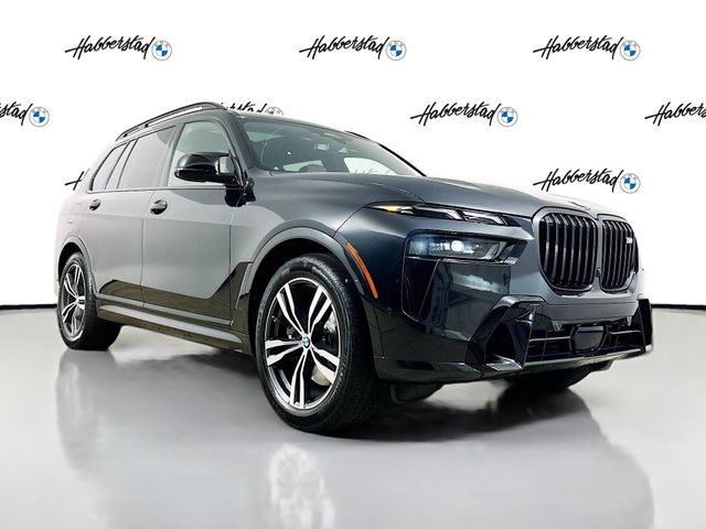 2025 BMW X7 M60i 33