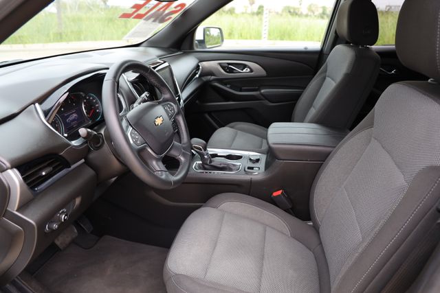2023 Chevrolet Traverse LT White at Joe Myers Mazda Kia