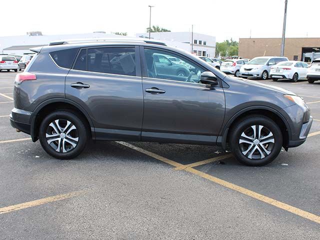 Used 2017 Magnetic Gray Metallic Toyota LE image 5