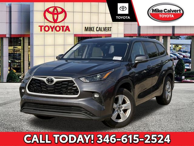 Magnetic Gray Metallic 2025 Toyota Highlander LE FWD SUV / Crossover Front-Wheel Drive 8-Speed Automatic