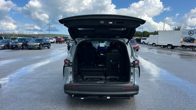 New 2026 Toyota Sienna Van