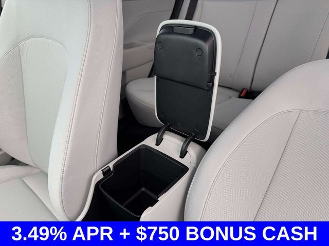 New 2026 Black Hyundai SE image 22