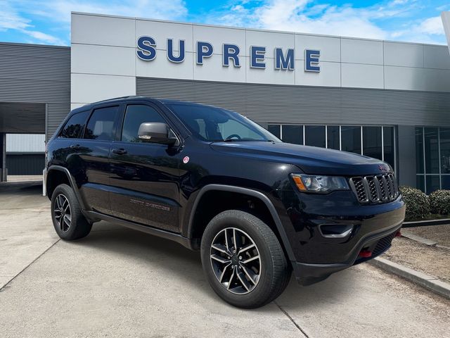 Diamond Black Crystal Pearlcoat 2019 Jeep Grand Cherokee Trailhawk 4WD SUV / Crossover Four-Wheel Drive 8-Speed Automatic