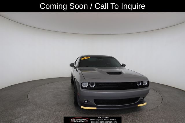 Destroyer Gray Clearcoat 2019 Dodge Challenger Coupe Rear-Wheel Drive 8-Speed Automatic