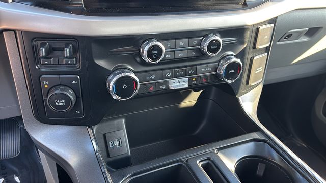 Used 2023 White Ford XLT image 31