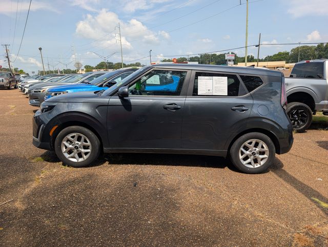 2025 Kia Soul LX FWD