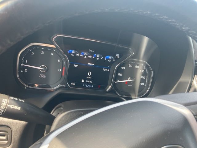 2021 GMC Yukon SLE photo