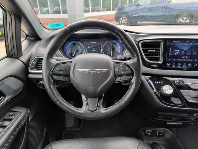 Used 2019 Chrysler Pacifica Van