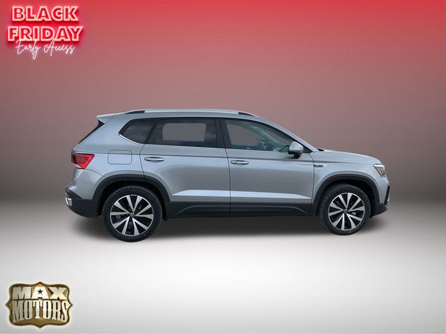 2022 Volkswagen Taos 1.5T SE 12