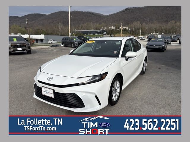 2025 Toyota Camry LE FWD