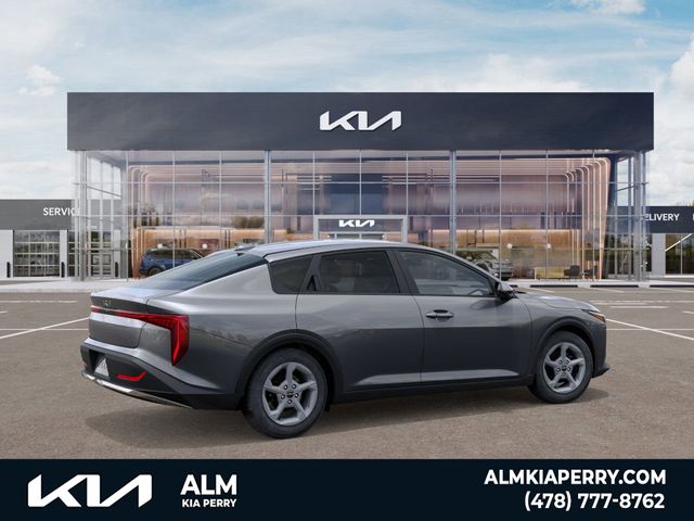 2025 Kia K4 LXS photo 2