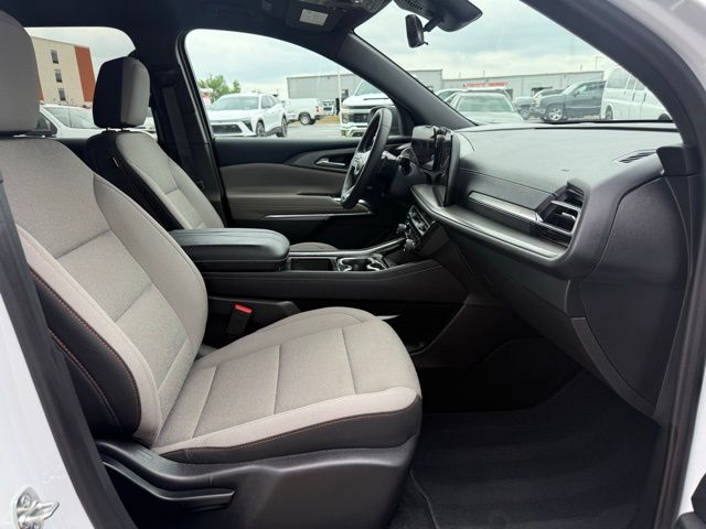 used 2026 Chevrolet Traverse car, priced at $43,051