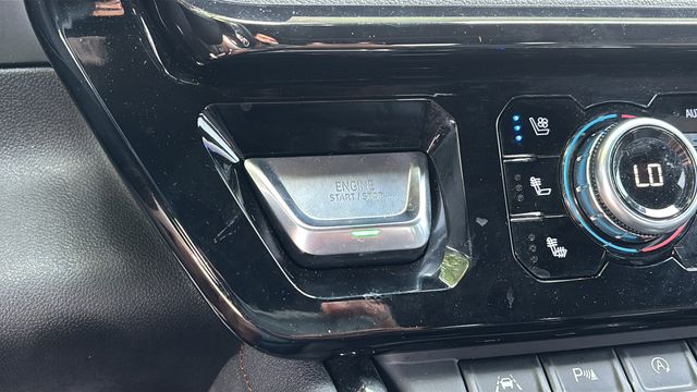 Used 2024 Blue GMC AT4 image 29