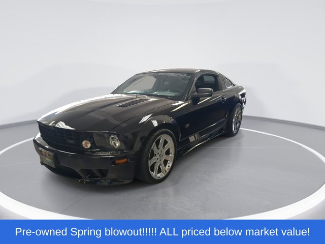 Used 2005 Black Ford GT Premium image 5