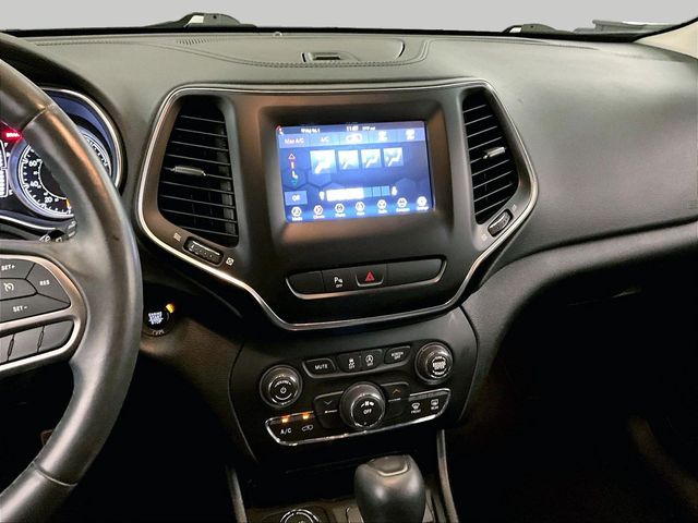2019 Jeep Cherokee Latitude Plus Red at Auto Express Mitsubishi