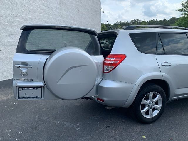 2010 Toyota RAV4 Limited photo