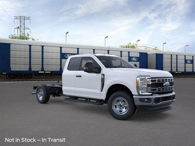 2026 Ford F-350 Chassis XL