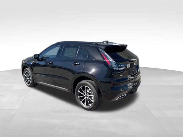 2025 Cadillac XT4 Sport 10