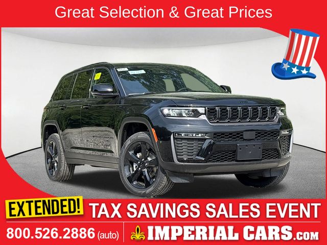 Diamond Black Crystal Pearlcoat 2026 Jeep Grand Cherokee SUV / Crossover Four-Wheel Drive 8-Speed Automatic