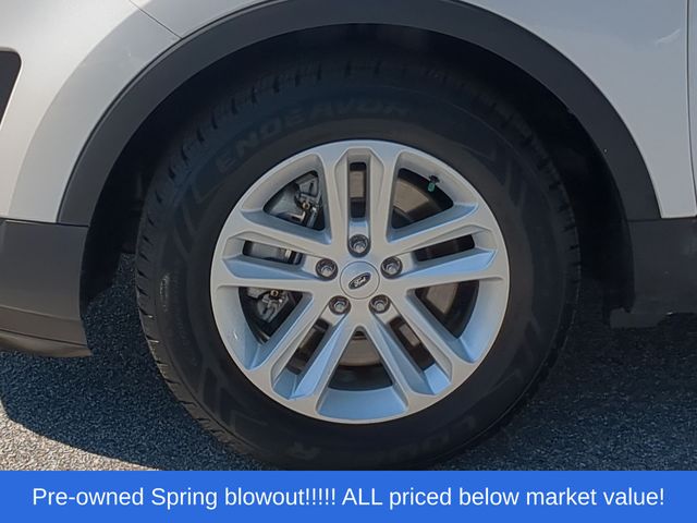 Used 2017 White Ford XLT image 18