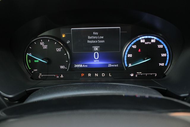 Used 2022  Ford SE image 10