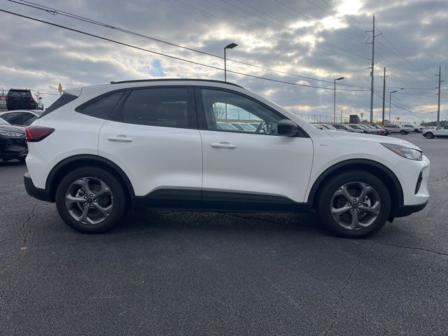 2025 Ford Escape Hybrid ST-Line:L166211