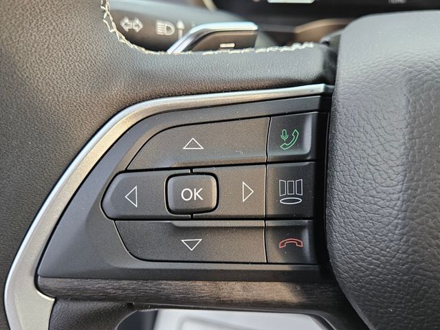 New 2025 White Jeep Limited image 25