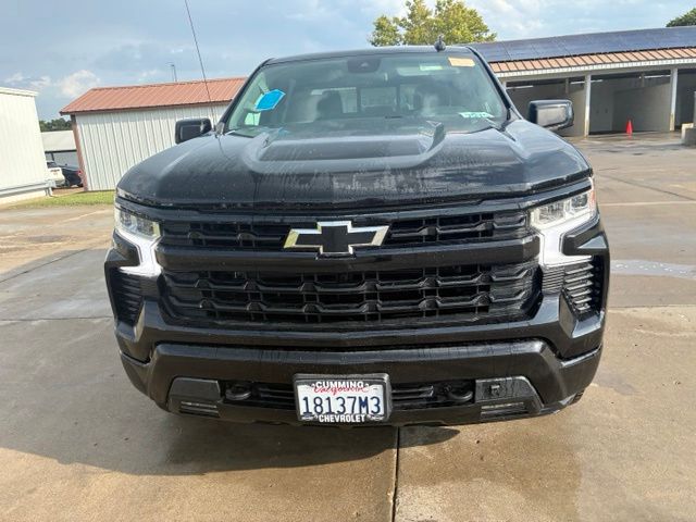 Used 2022 Black Chevrolet RST image 4