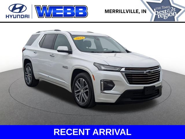 White (Iridescent Pearl Tricoat) 2023 Chevrolet Traverse High Country AWD SUV / Crossover Four-Wheel Drive 9-Speed Automatic