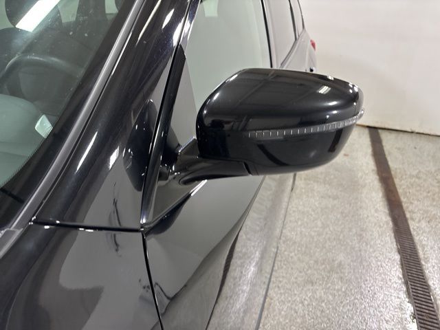 2018 Nissan Pathfinder S photo
