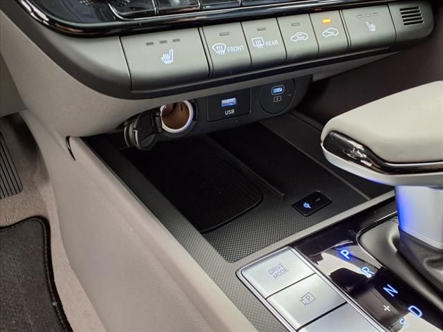 2025 Hyundai Elantra SEL Convenience photo
