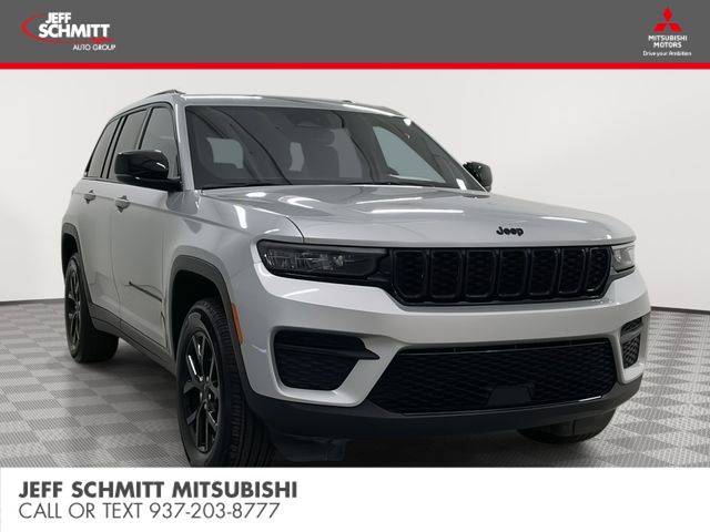 Silver Zynith 2024 Jeep Grand Cherokee SUV / Crossover Four-Wheel Drive 8-Speed Automatic
