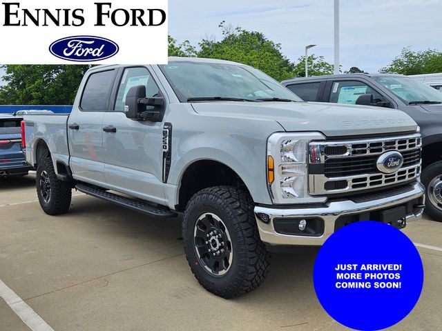 2025 Ford F-250SD XLT images