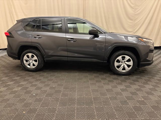 2023 Toyota RAV4 LE - Image 4