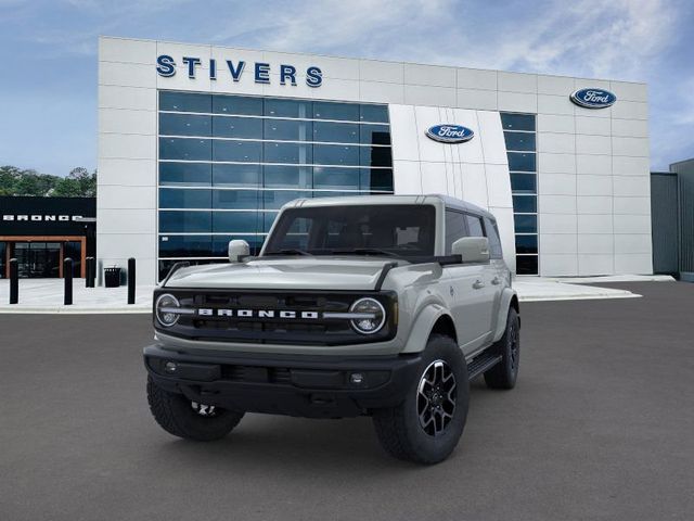 2024 Ford Bronco Outer Banks 3