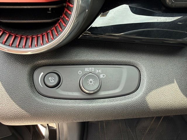 2025 Chevrolet Trax 2RS:168988B