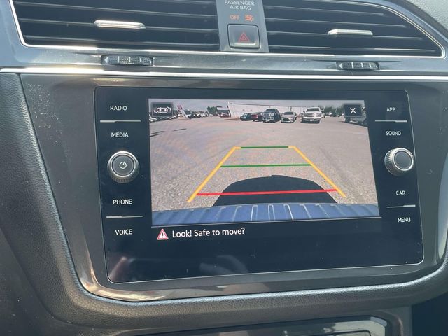 Used 2023 Black Volkswagen 2.0T SE image 28