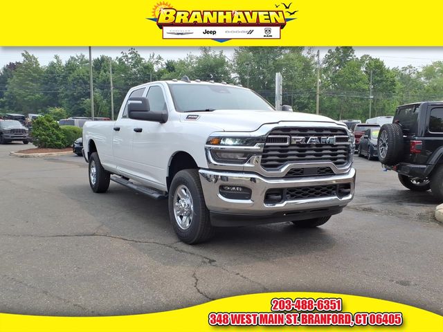 Bright White Clearcoat 2026 RAM 3500 Pickup Truck Four-Wheel Drive 8-Speed Automatic