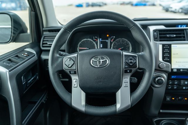 2020 Toyota 4Runner Limited 13