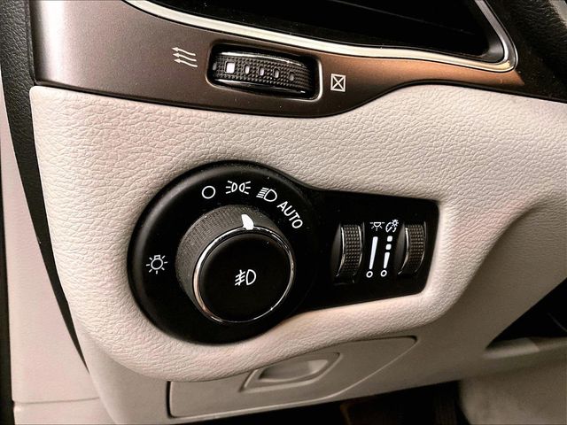 2021 Jeep Cherokee Latitude Plus Black at Carlisle Cadillac Buick GMC