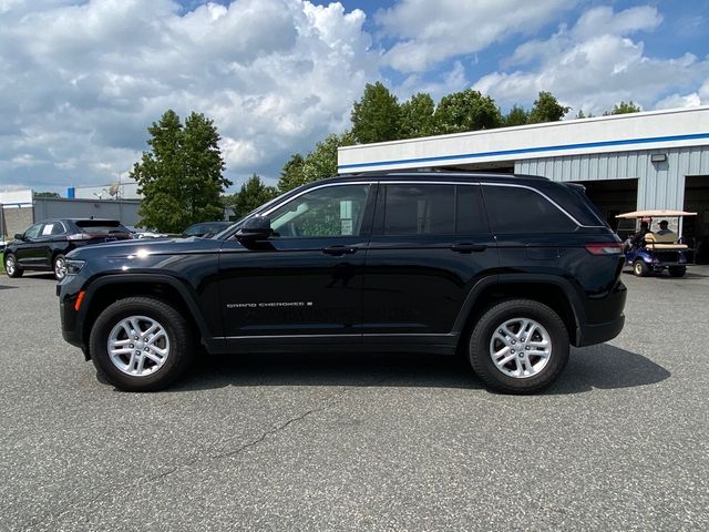 2024 Jeep Grand Cherokee Laredo 3