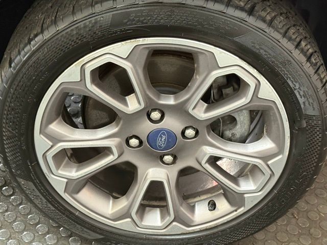 2019 Ford EcoSport Titanium photo