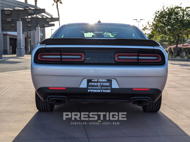 2022 Dodge Challenger R/T 9