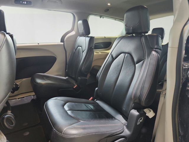 Used 2017 Chrysler Pacifica Van